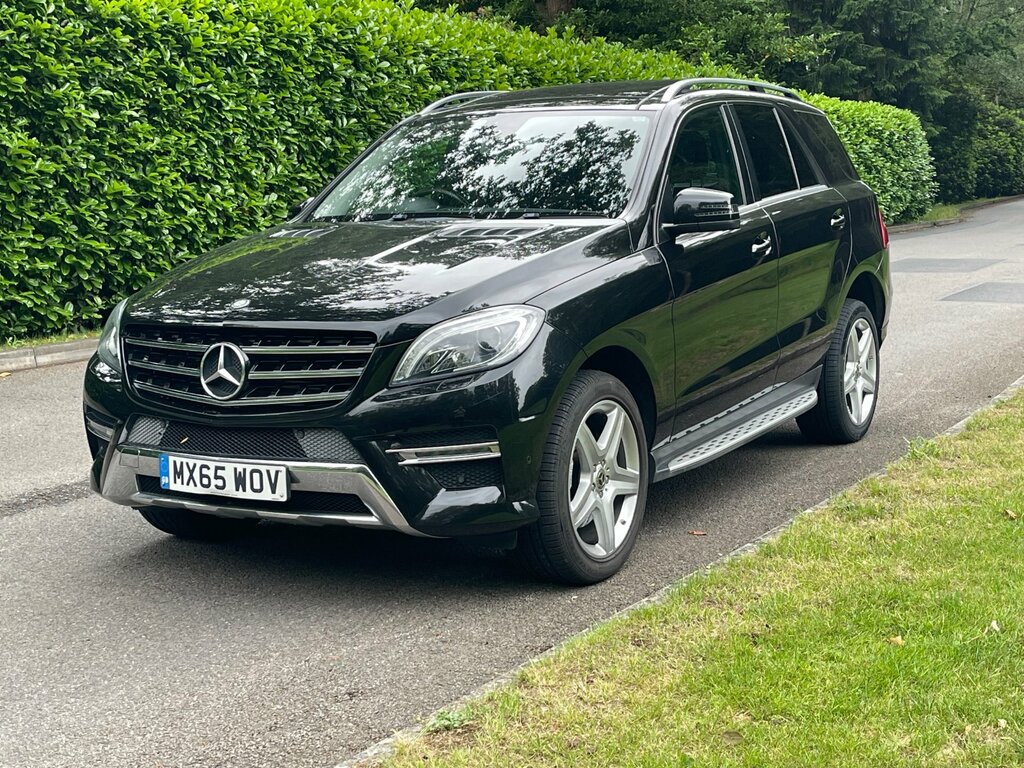 Mercedes-Benz M Class 3.0 Ml350 V6 Bluetec Amg Line Suv G-tro Black #3