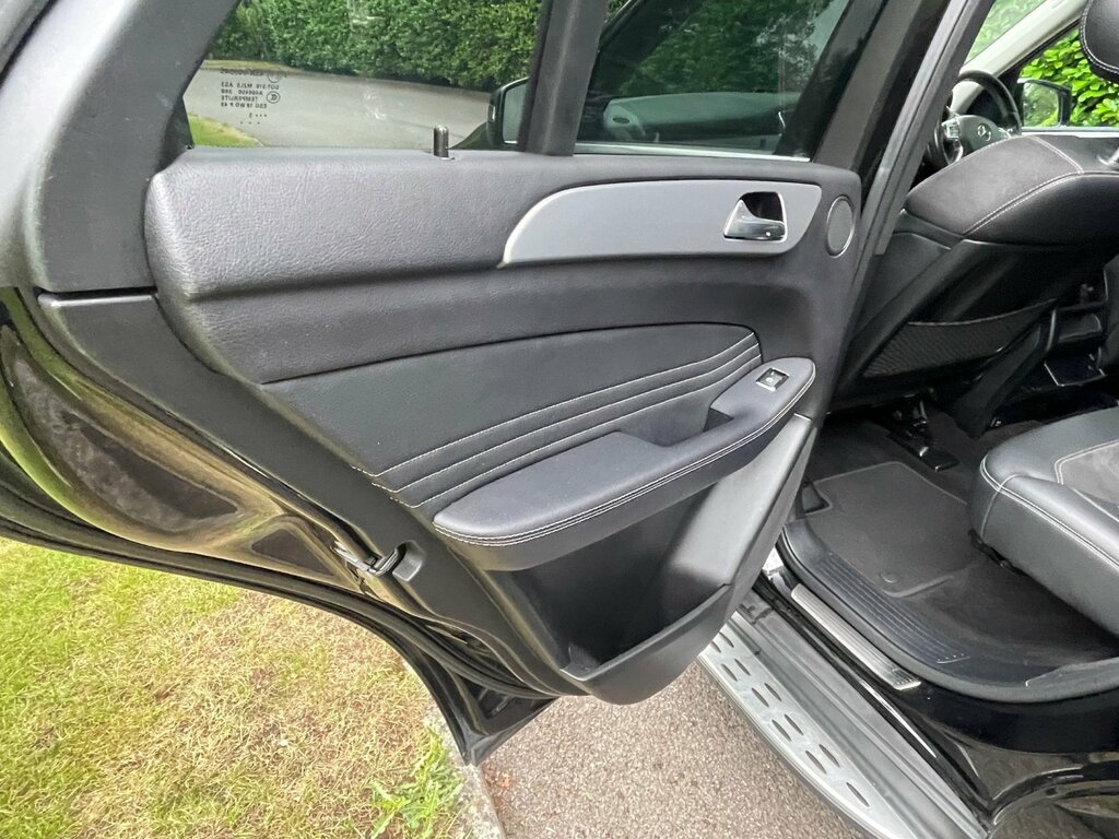 Mercedes-Benz M Class  Black #15