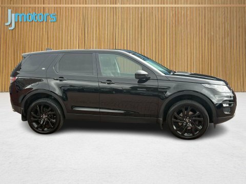 Land Rover Discovery Sport 2.0 Td4 Hse CV18JFO Black #4