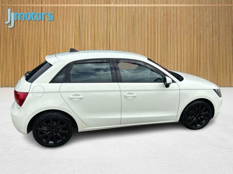 Audi A1 1.6 Tdi Sport M10SJV White #2