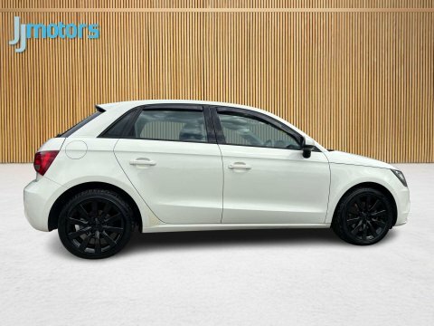 Audi A1 1.6 Tdi Sport M10SJV White #4