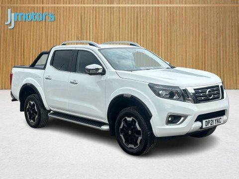 Nissan Navara 2.3 Dci Tekna DP21YKC White #2