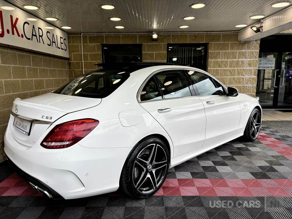 Mercedes-Benz C Class C63 Premium WF67ZNC White #2