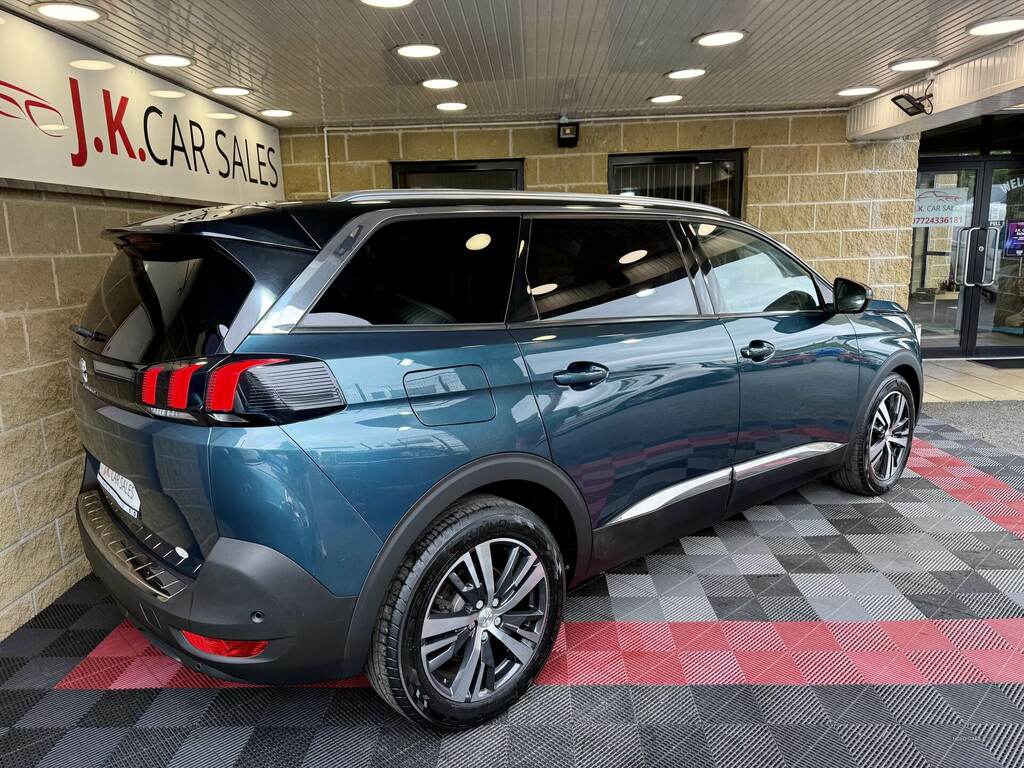 Peugeot 5008 1.6 Bluehdi 120 Allure Eat6 Green #2