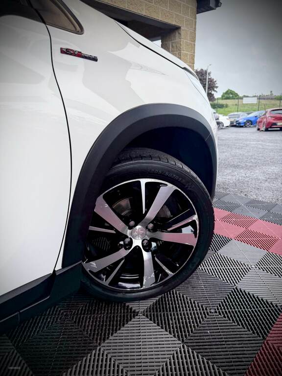 Peugeot 2008 1.6 Bluehdi 100 Gt Line KM18UKZ White #6