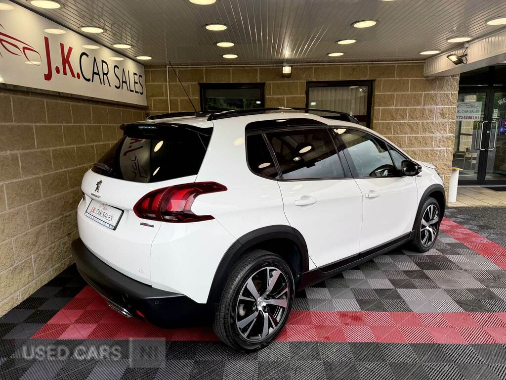 Peugeot 2008 1.6 Bluehdi 100 Gt Line KM18UKZ White #2