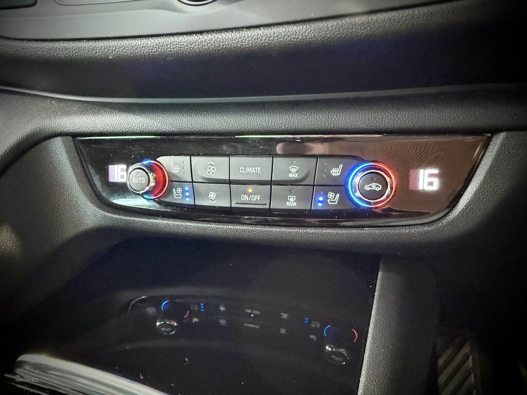 Vauxhall Insignia Ultimate Nav White #12