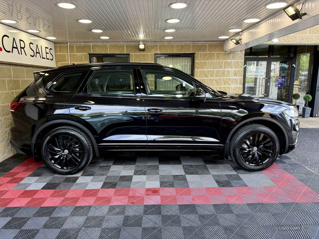 Volkswagen Touareg 3.0 V6 Tdi 4Motion 231 Sel Tip Black #2