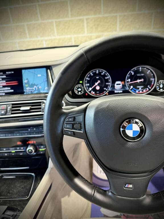 BMW 7 Series Saloon Black #17