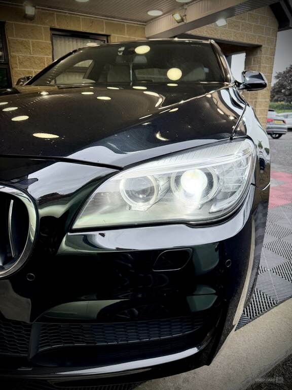BMW 7 Series Saloon Black #9