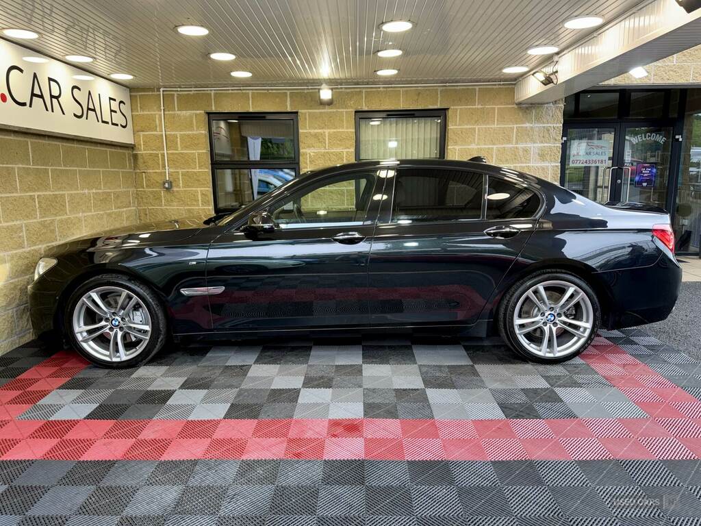 BMW 7 Series 730D M Sport Exclusive Black #5