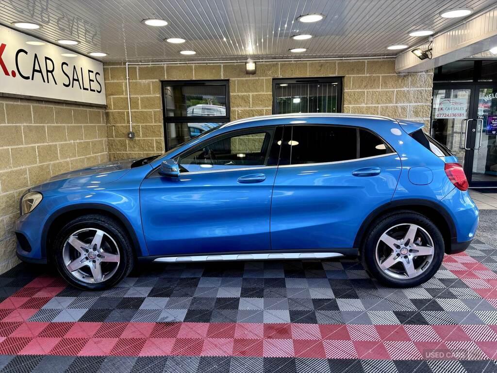 Mercedes-Benz GLA Class 2.1L Amg Line White #5