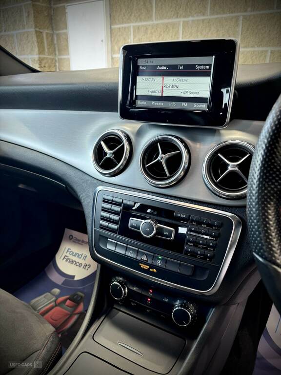 Mercedes-Benz GLA Class 2.1L Amg Line White #19