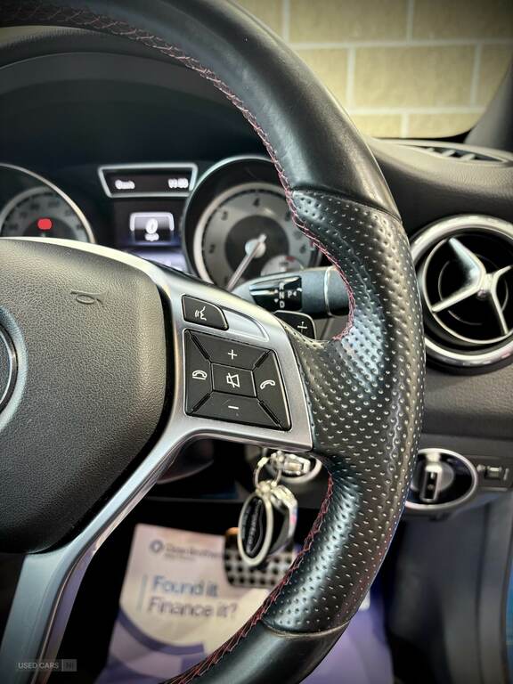 Mercedes-Benz GLA Class 2.1L Amg Line White #13