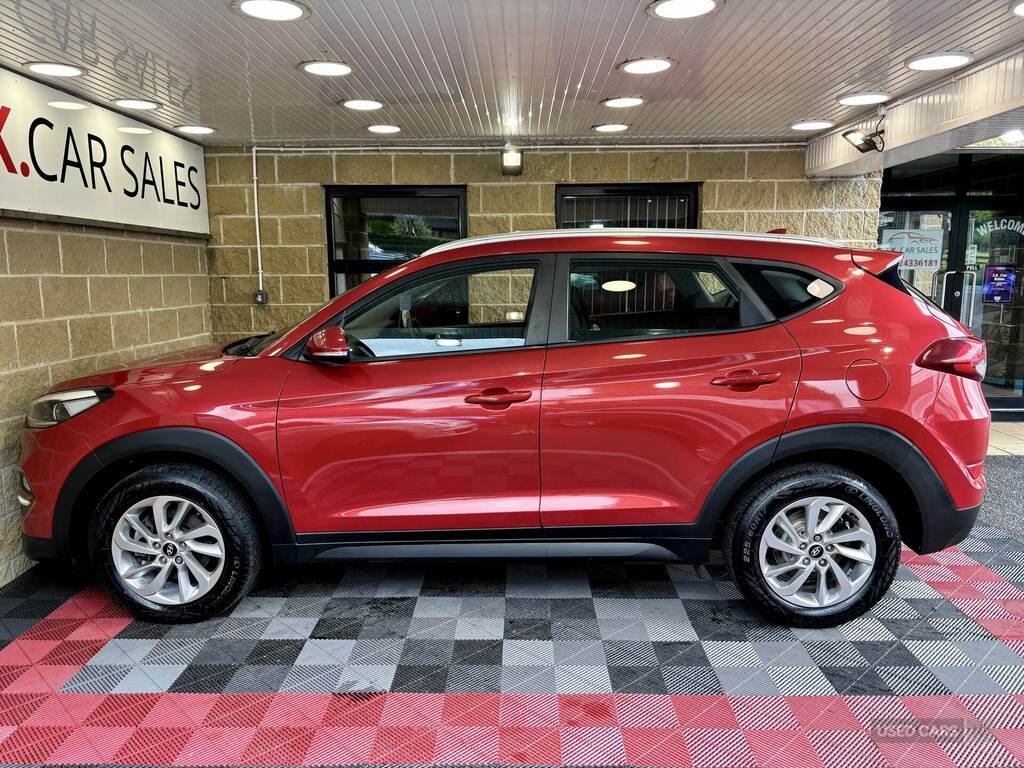 Hyundai Tucson 1.7 Crdi Blue Drive Se Nav 2Wd Red #6