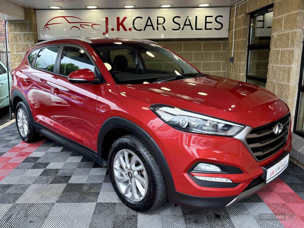 Hyundai Tucson 1.7 Crdi Blue Drive Se Nav 2Wd Red