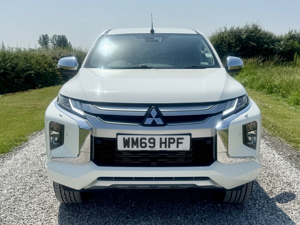 Mitsubishi L200 2.2 Di-d Dc Barbarian X White #2