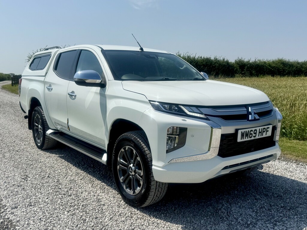 Mitsubishi L200 2.2 Di-d Dc Barbarian X White #3
