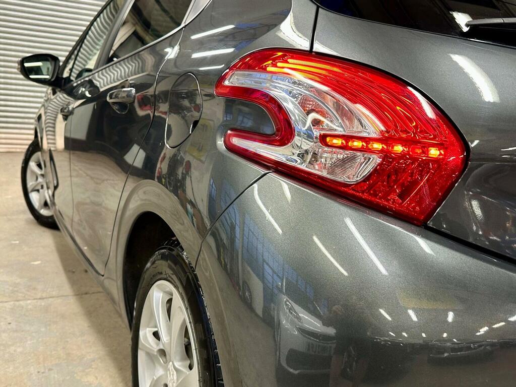 Peugeot 208 1.0 Puretech Access Ac Hatchback Man White #32