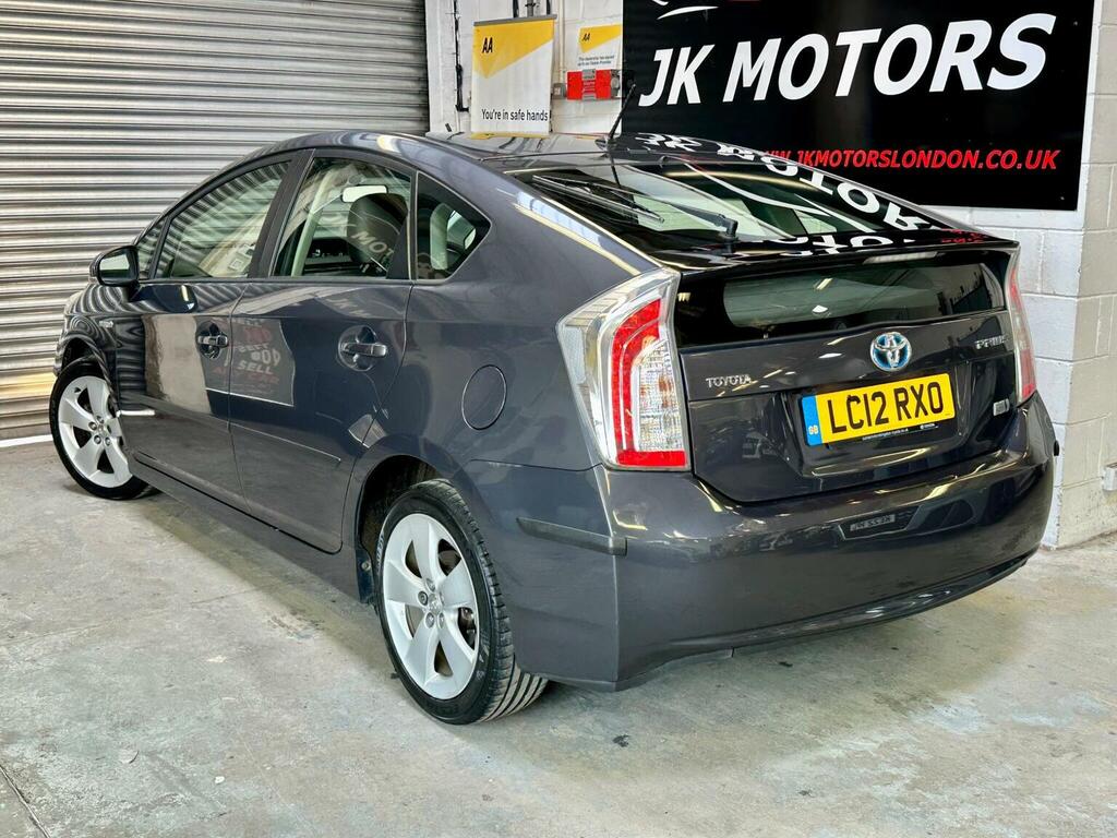 Toyota Prius 1.8 T4 Silver #109