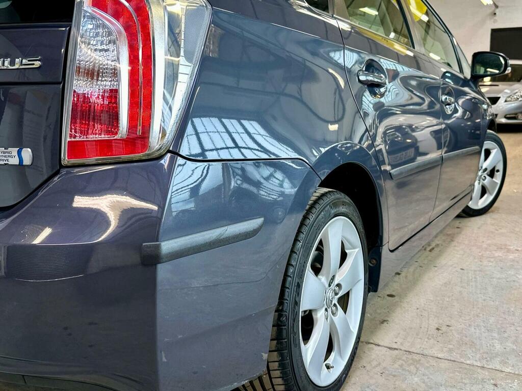 Toyota Prius 1.8 T4 Silver #102