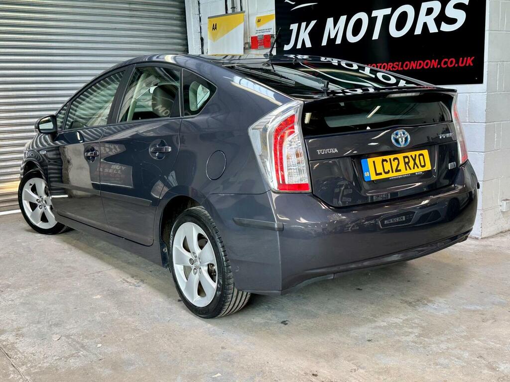 Toyota Prius 1.8 T4 Silver #85
