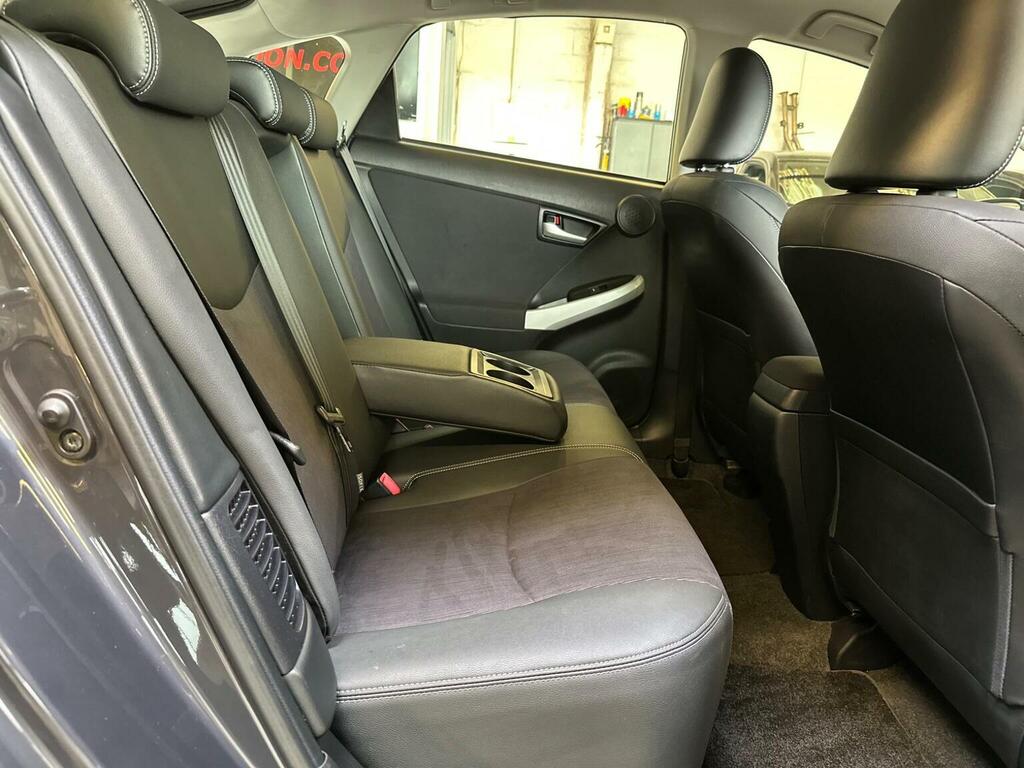 Toyota Prius 1.8 T4 Silver #115