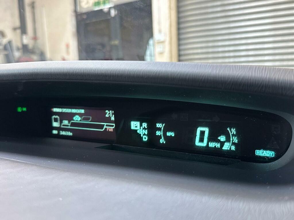 Toyota Prius 1.8 T4 Silver #143