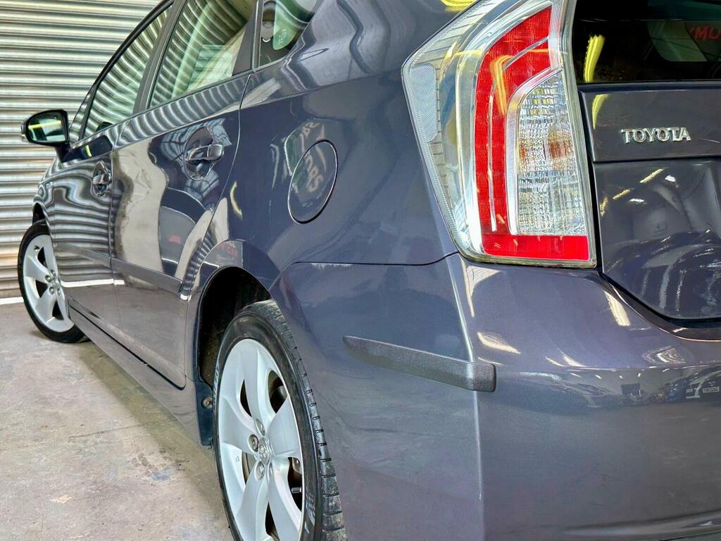 Toyota Prius 1.8 T4 Silver #32