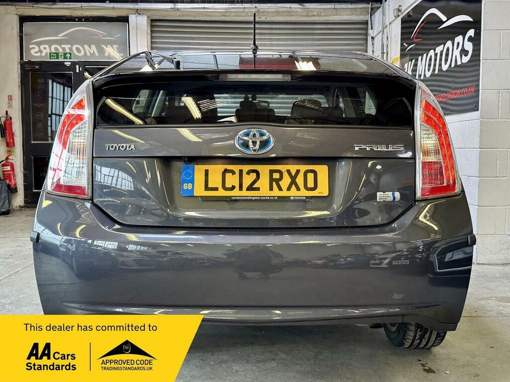 Toyota Prius 1.8 T4 Silver #77