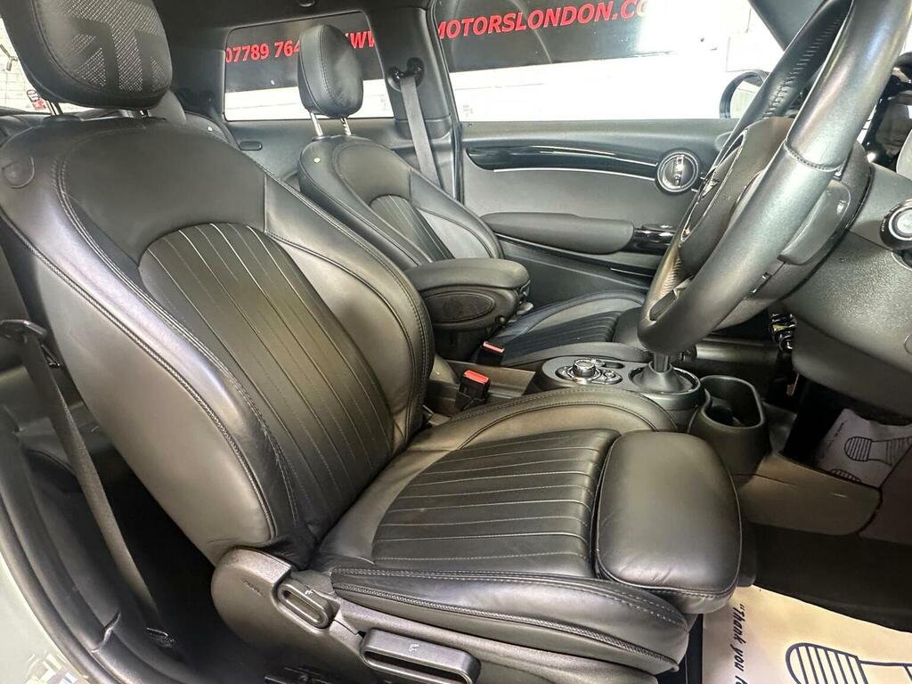 Mini Electric Hatch 135Kw Cooper S Level 3 33Kwh 17In A Black #59
