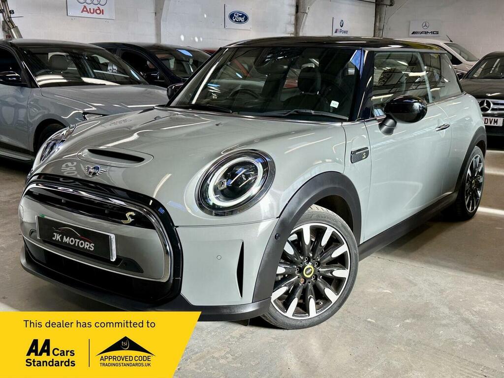 Mini Electric Hatch 135Kw Cooper S Level 3 33Kwh 17In A Black #75