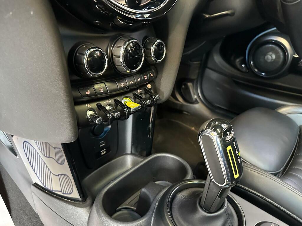 Mini Electric Hatch 135Kw Cooper S Level 3 33Kwh 17In A Black #42