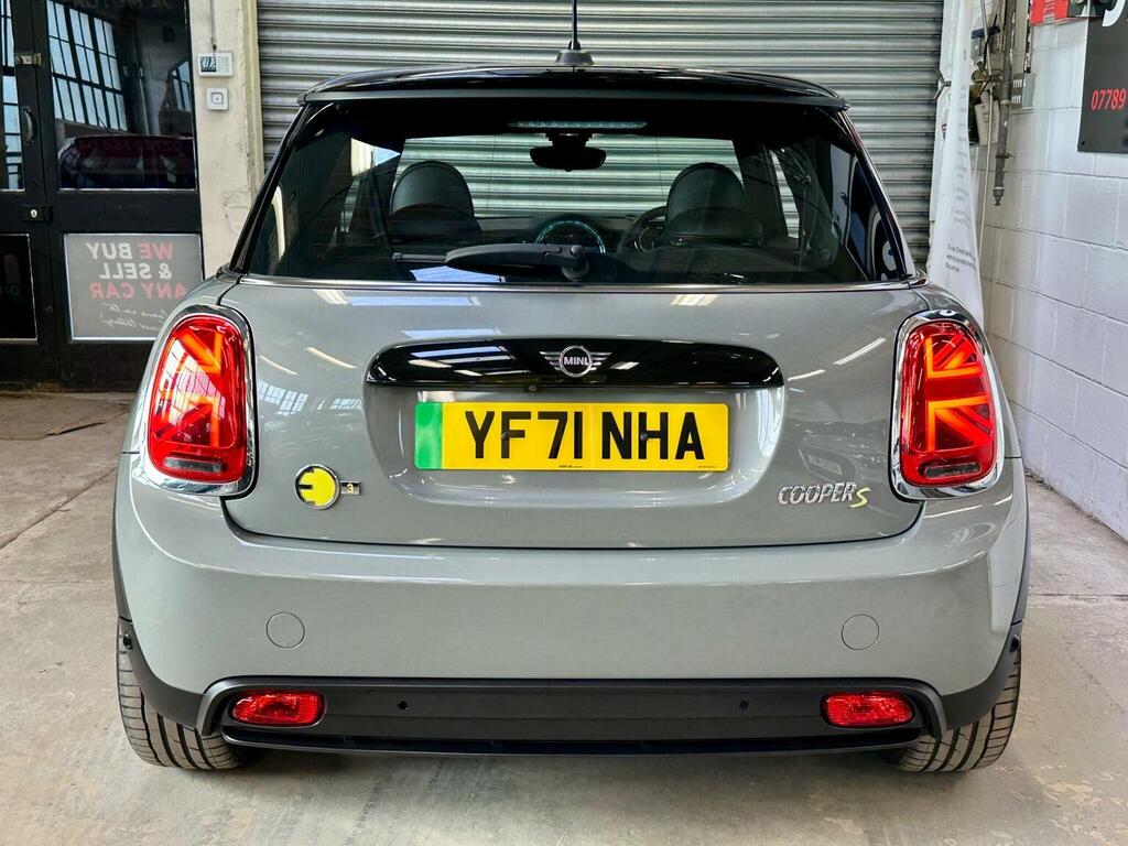 Mini Electric Hatch 135Kw Cooper S Level 3 33Kwh 17In A Black #17