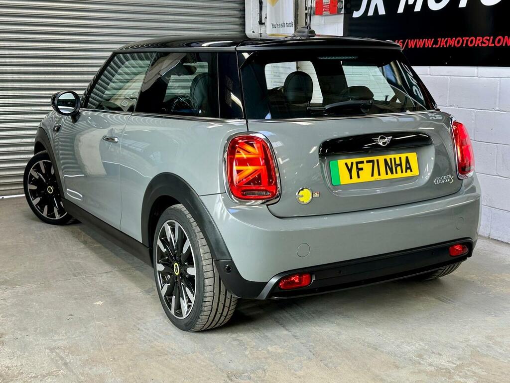 Mini Electric Hatch 135Kw Cooper S Level 3 33Kwh 17In A Black #27