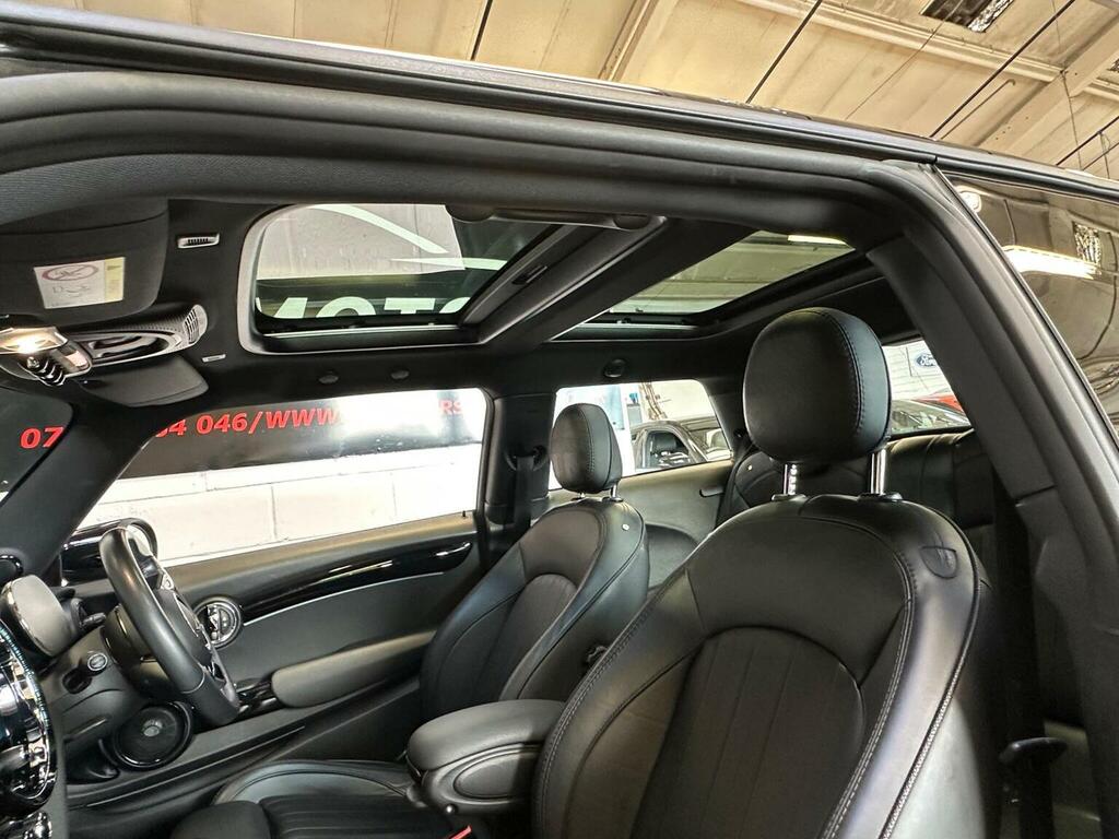 Mini Electric Hatch 135Kw Cooper S Level 3 33Kwh 17In A Black #40