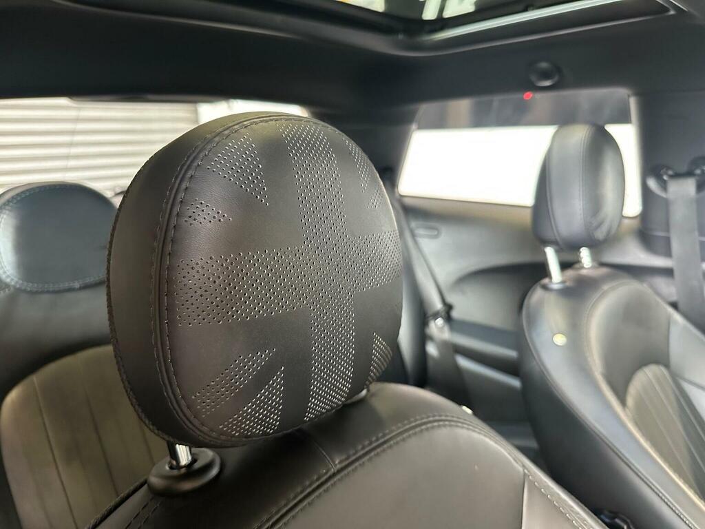 Mini Electric Hatch 135Kw Cooper S Level 3 33Kwh 17In A Black #70