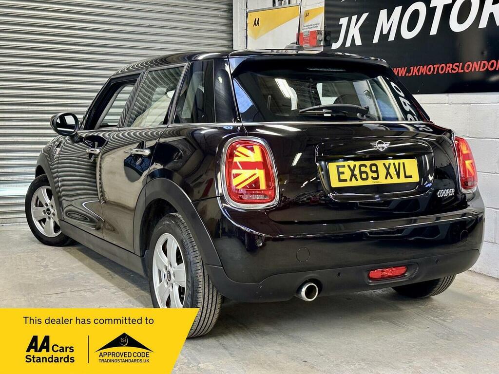 Mini Hatch Hatchback 1.5 Cooper Classic Steptronic Euro 6 S EX69XVL Black #3