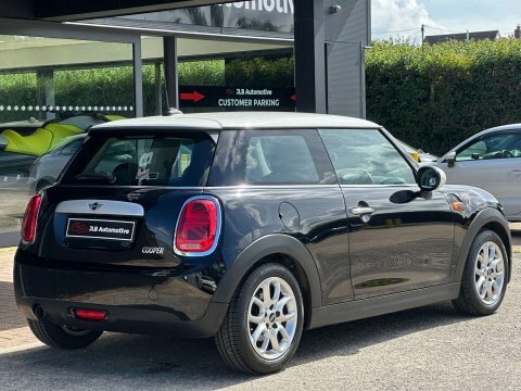 Mini Hatch Cooper 1.5 Cooper D White #7