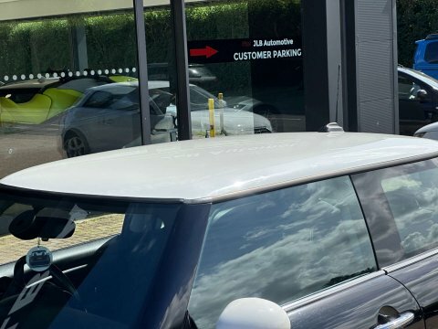 Mini Hatch Cooper 1.5 Cooper D White #14