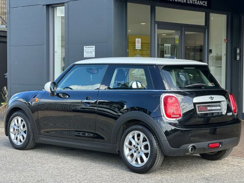 Mini Hatch Cooper 1.5 Cooper D White #8