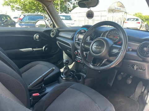 Mini Hatch 1.5 Cooper Black #4