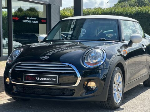Mini Hatch 1.5 Cooper Black #2
