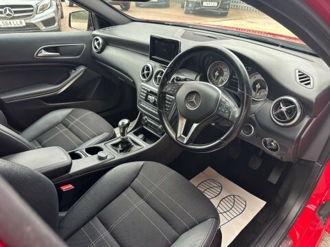 Mercedes-Benz A Class A180 Blueefficiency Sport Red #5