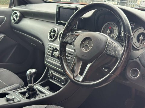 Mercedes-Benz A Class A180 Blueefficiency Sport Red #11