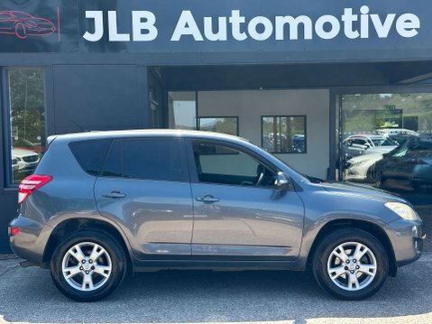 Toyota Rav 4 Suv 2.2 D-cat Xt-r 2010 Black #20