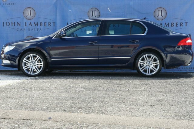 Skoda Superb V6 Elegance Hatchback Blue #2