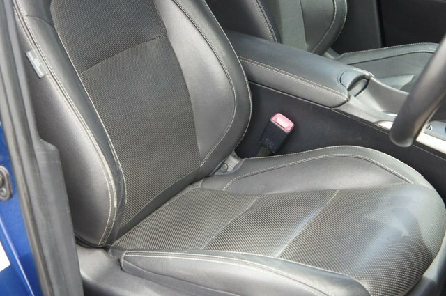 Toyota Avensis Valvematic Active Black #9