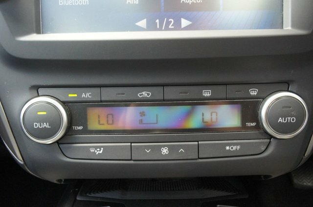 Toyota Avensis Valvematic Active Black #12