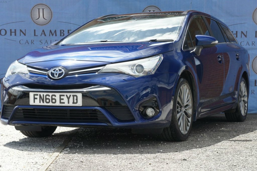 Toyota Avensis Valvematic Active Black #17